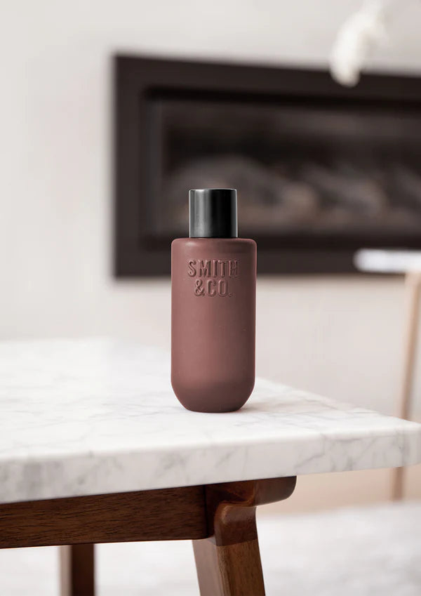 Smith & Co Black Oud & Saffron Room Spray 100ml