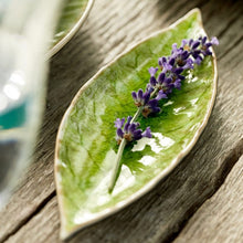 Load image into Gallery viewer, Riviera Leaf 18cm