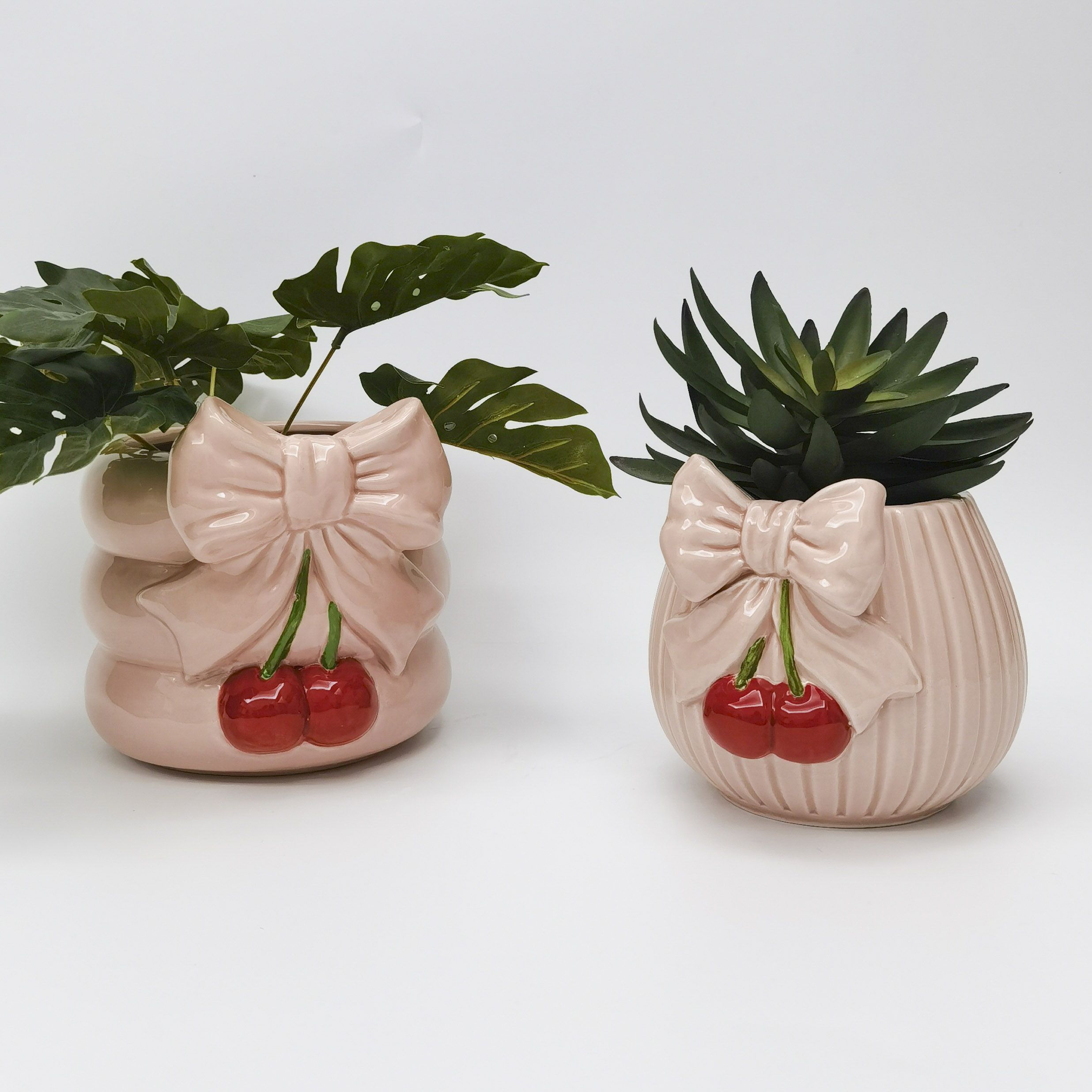 Cherry Bow Planter Pink & Red 14cm