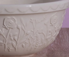 Load image into Gallery viewer, Mason Cash Meadow Rose Mixing Bowl 29cm