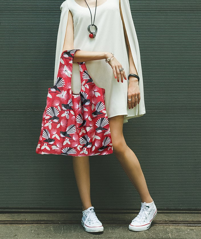 Fold Out Bag Flirting Fantails Red