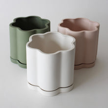 Load image into Gallery viewer, Daisy Planter Sage