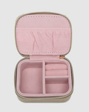 Load image into Gallery viewer, Suzie Jewellery Box Chai
