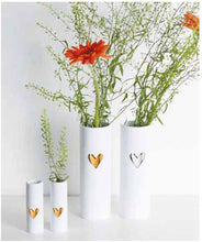 Load image into Gallery viewer, Silver Heart Vase