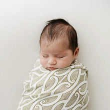 Load image into Gallery viewer, 2pk Wraps Green Tiki &amp; Green Te Patiki