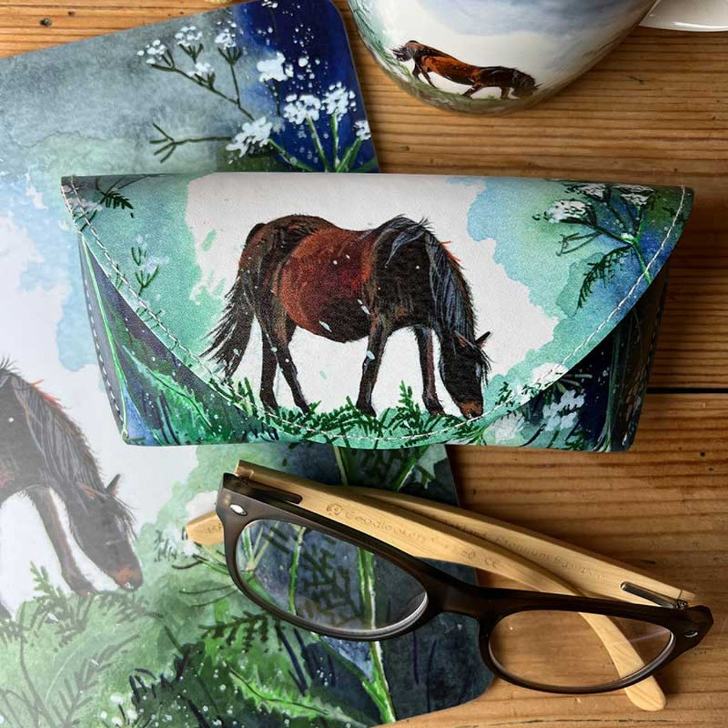 Horse & Cow Parsley Glasses Case