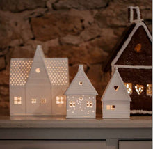 Load image into Gallery viewer, Gingerbread Large Tealight House