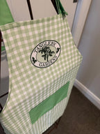 Tangleby Child's Apron