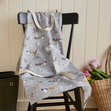 Load image into Gallery viewer, Hen House Lane Apron