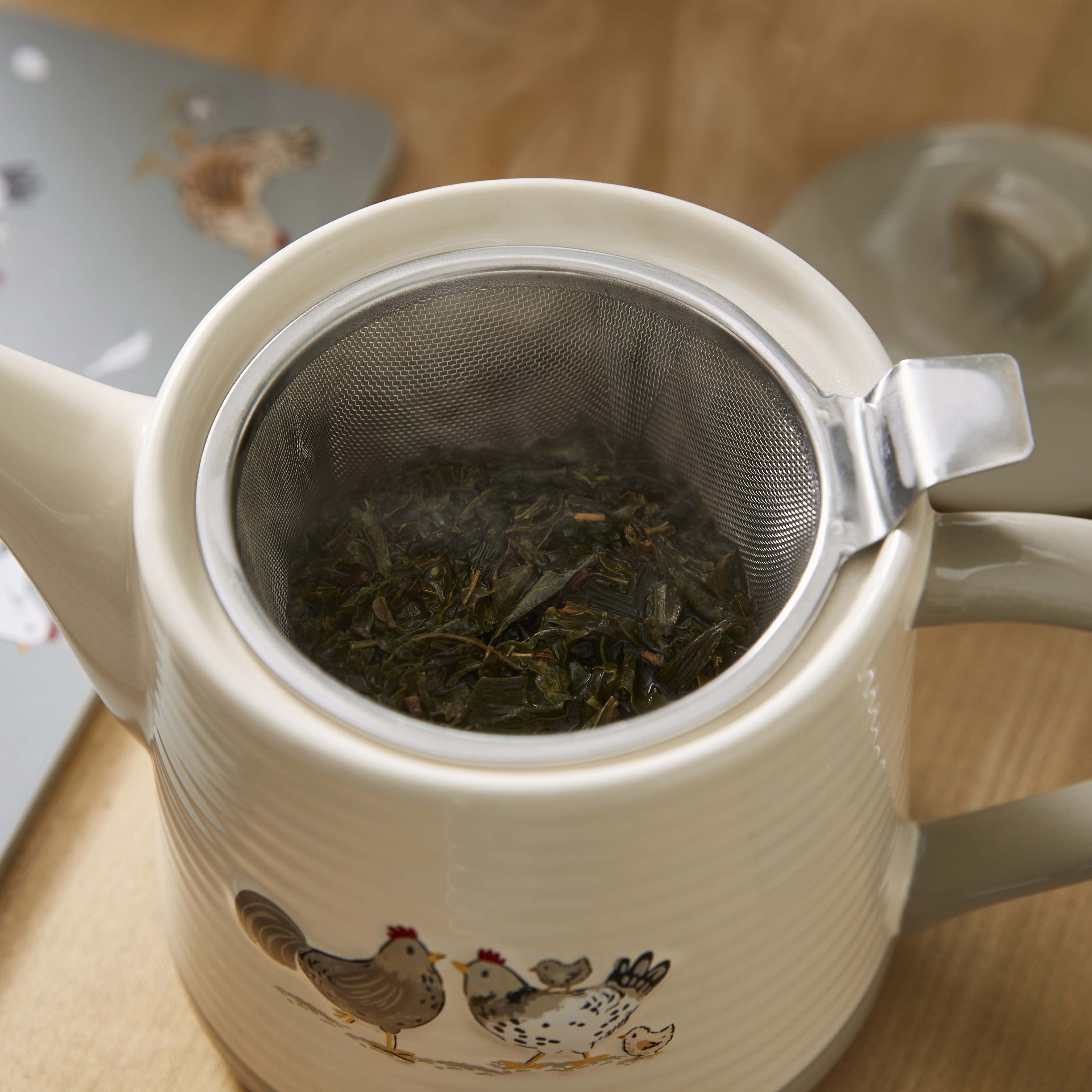 Hen House Lane Tea Pot with Infuser