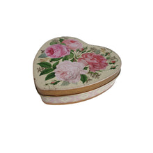 Load image into Gallery viewer, Nostalgia Roses Heart Shaped Tin