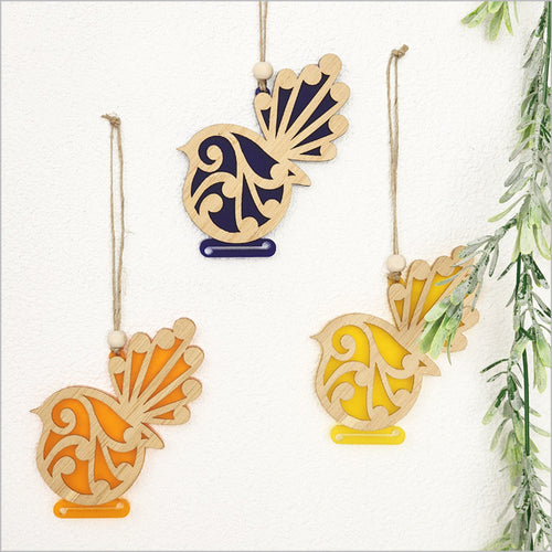 Hanging Koru Fantail