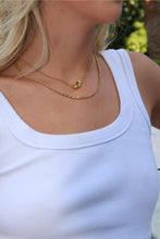 Load image into Gallery viewer, Gold Lily Necklace