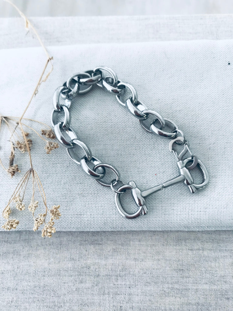 Linked Snaffle Chain Bracelet