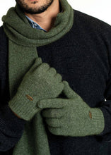 Load image into Gallery viewer, Uni Sex Merino Possum Plain Gloves Assorted Colours