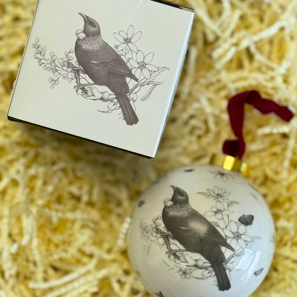Home is Here Tui Deco