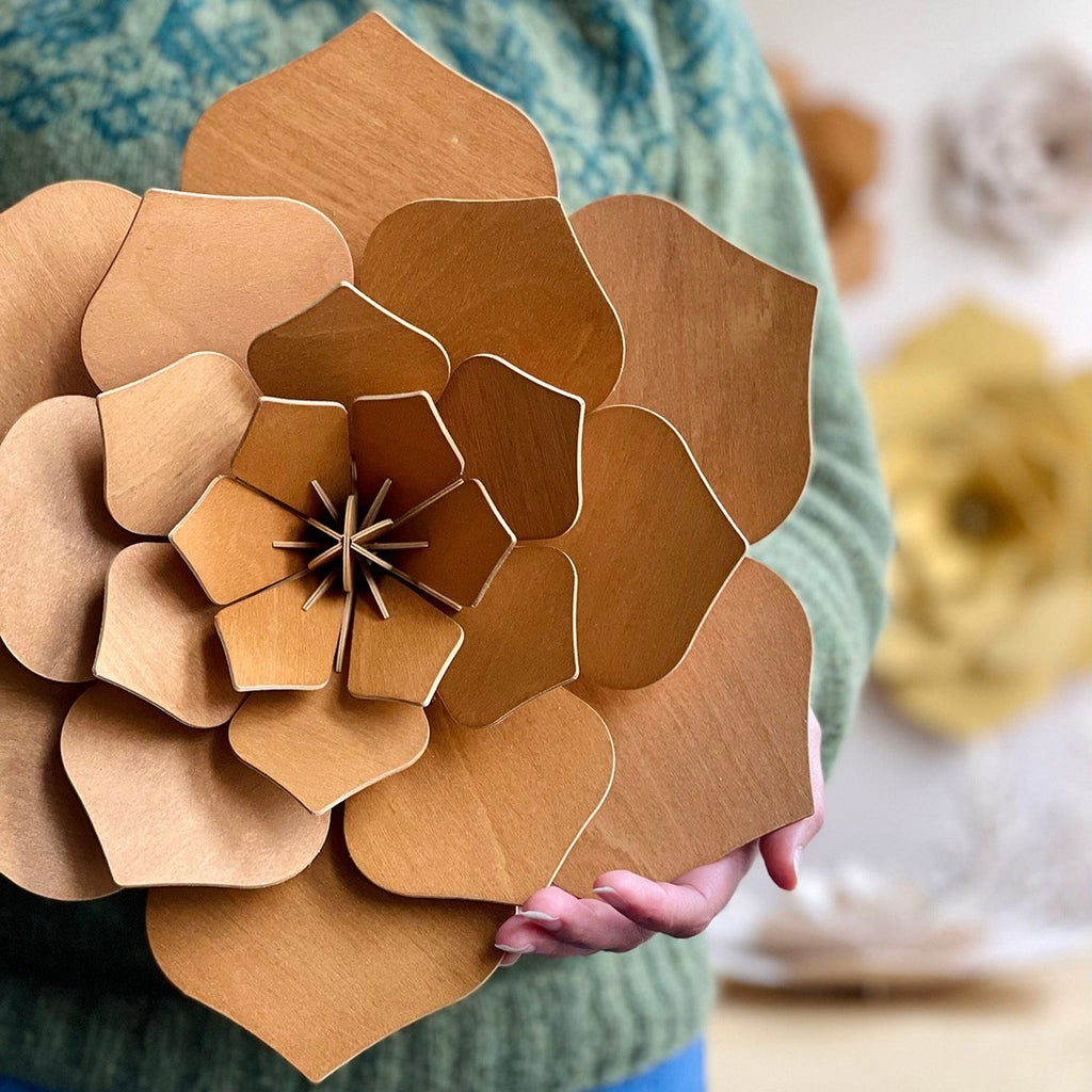 Lovi Flower Cinnamon 34cm