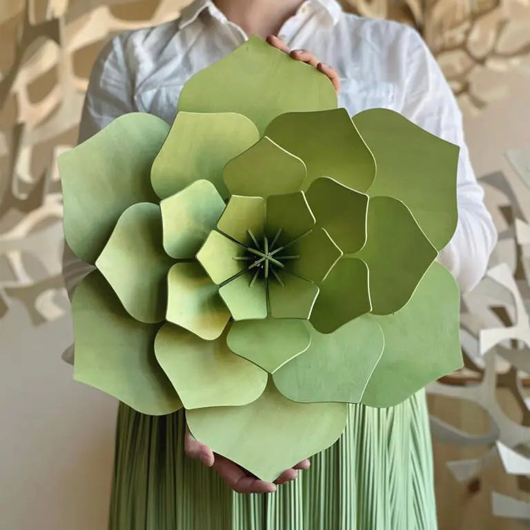 Lovi Flower Pale Green 24cm