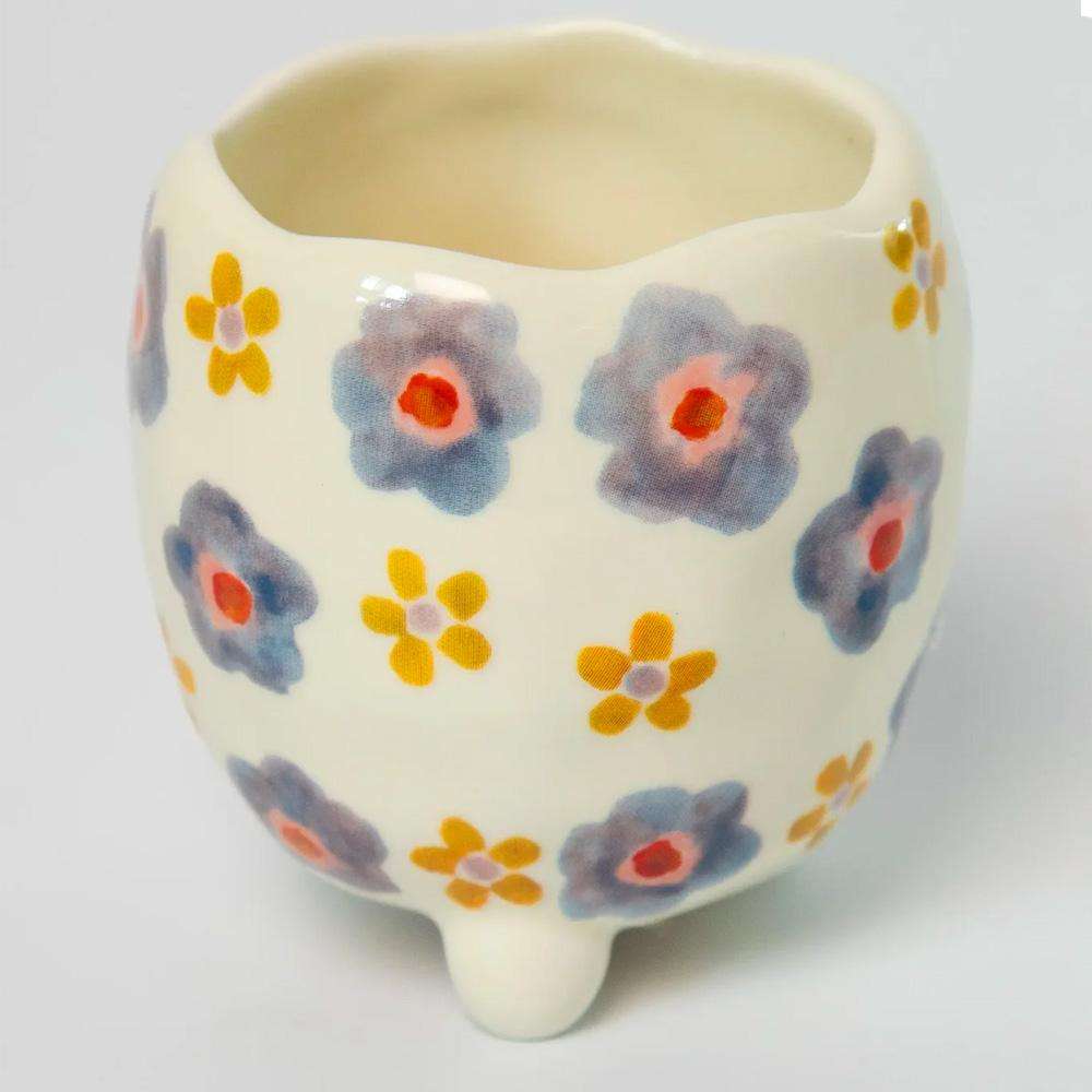Stay Close Mini Footed Planter