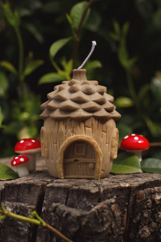 Pinecone Cottage Candle