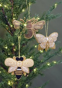 Majestic Beaded Hanging Bee White/Gold/Black