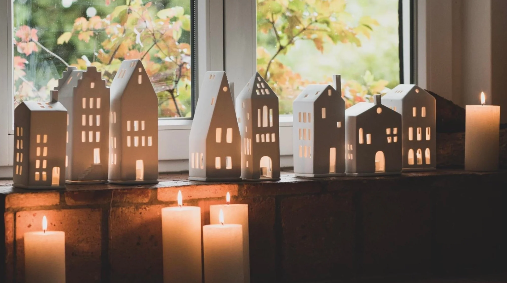 House Round Door Porcelain Tealight