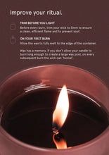 Load image into Gallery viewer, Smith &amp; Co Black Oud &amp; Saffron 250gm Candle