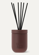 Load image into Gallery viewer, Smith &amp; Co Black Oud &amp; Saffron Diffuser 200ml