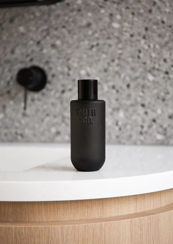 Smith & Co Tabac & Cedarwood Room Spray 100ml