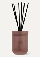 Load image into Gallery viewer, Smith &amp; Co Blush Rose &amp; Blackberry Diffuser 200ml