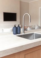 Smith & Co Smoked Suede & Bergamont Hand & Body Wash 400ml