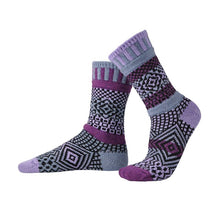 Load image into Gallery viewer, Wisteria Adult Crew Solmate Sock