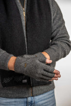 Load image into Gallery viewer, Uni Sex Merino Possum Fingerless Gloves Assorted Colours