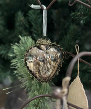 Load image into Gallery viewer, Orante Glass Heart Silver