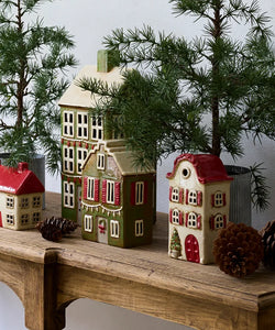 Alsace Tea Light House Christmas Green with Shutters (YA0067)