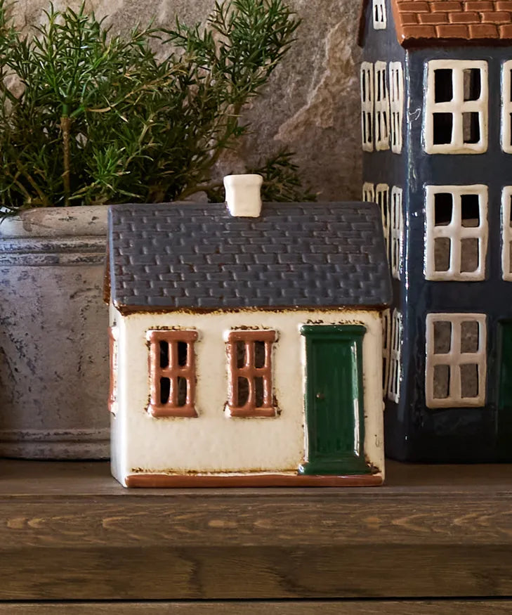 Cotswold Country Tea Light Homestead (YA0074)