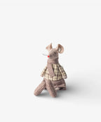 Brown Peter Mouse Sitting