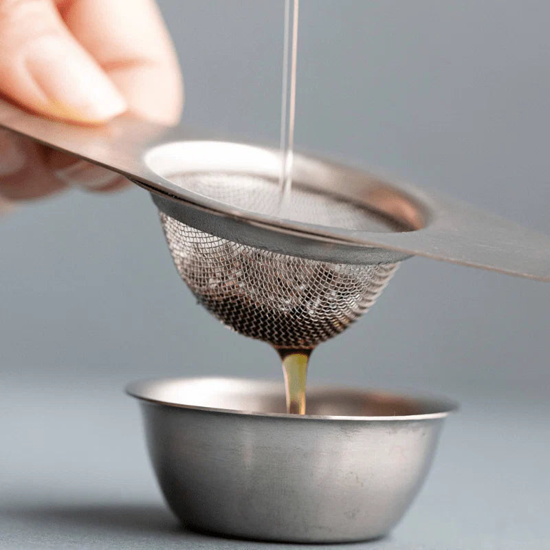 LC Double Handled Tea Strainer