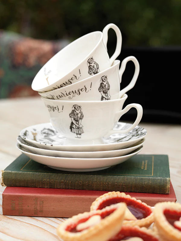 V&A Alice Tea Cup/Saucer Set