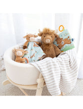 Load image into Gallery viewer, Hetty Highland Cow Teether Rattle