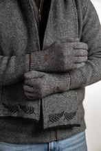 Load image into Gallery viewer, Uni Sex Merino Possum Plain Gloves Assorted Colours