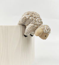 Load image into Gallery viewer, Sheep Pot Hanger White 8.5cm