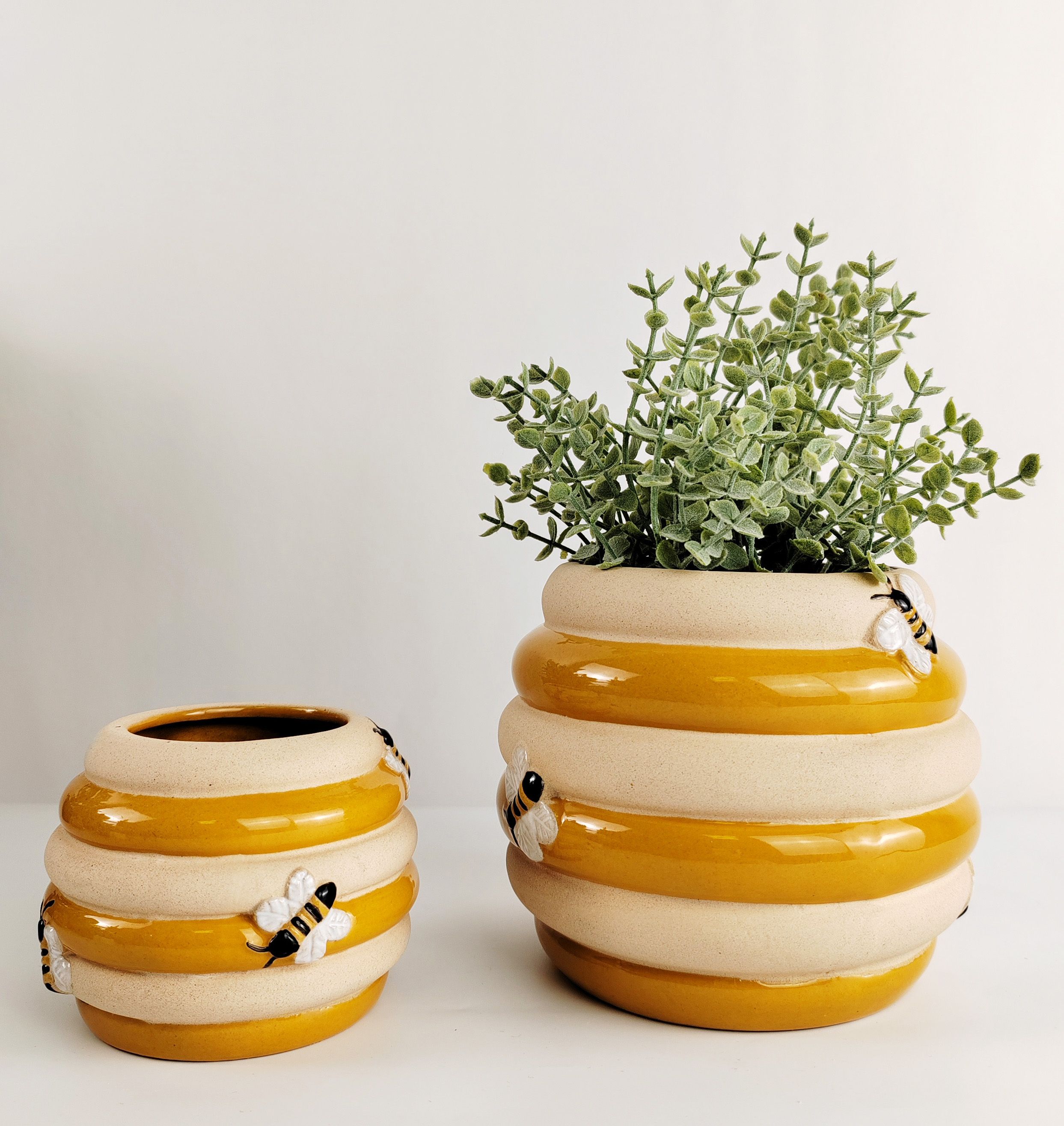 Beehive Planter Honeycomb & Sand 8cm