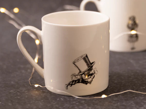 V&A Alice Can Mug 350ml Mad Hatter