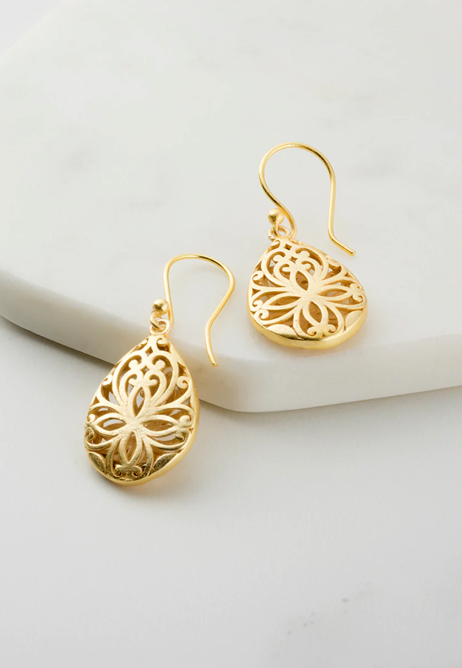 Gold Eve Earring