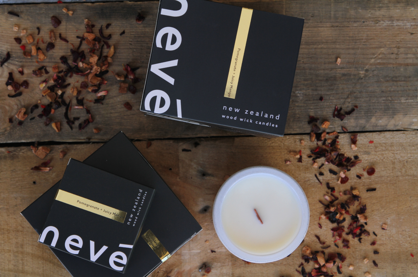 Pomegranate + Juicy Mango Woodwick Candle