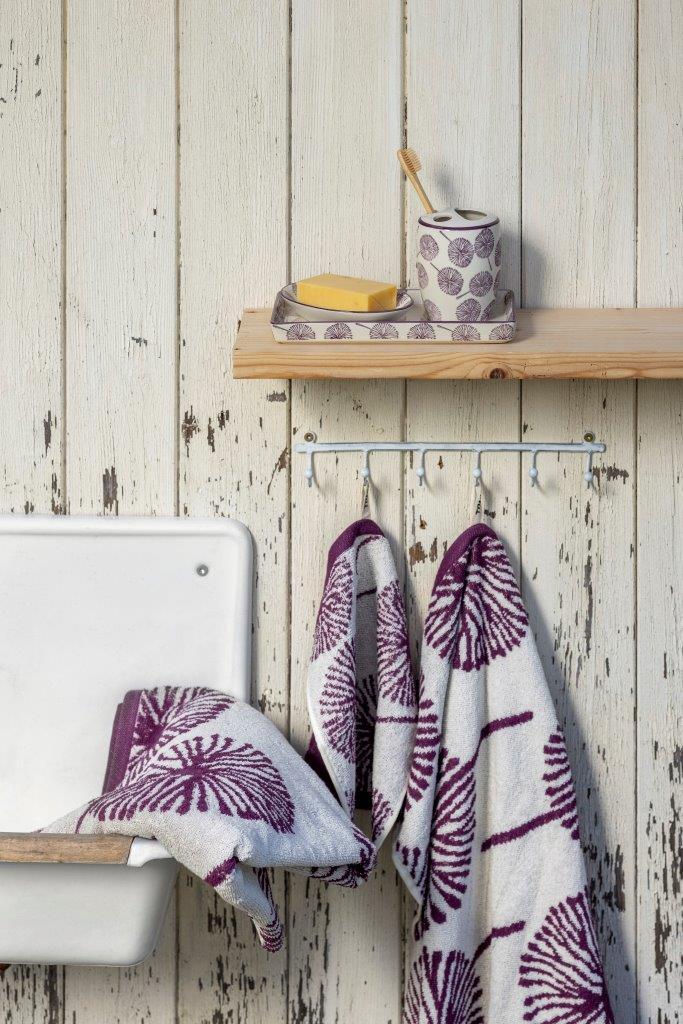 Oval Purple Pompom Soap Dish